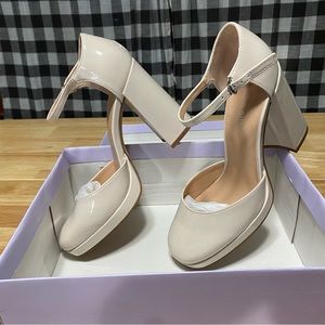 Beautiful Madden Girl Patten Leather Platform Heel with Strap in Bone Size 9.5